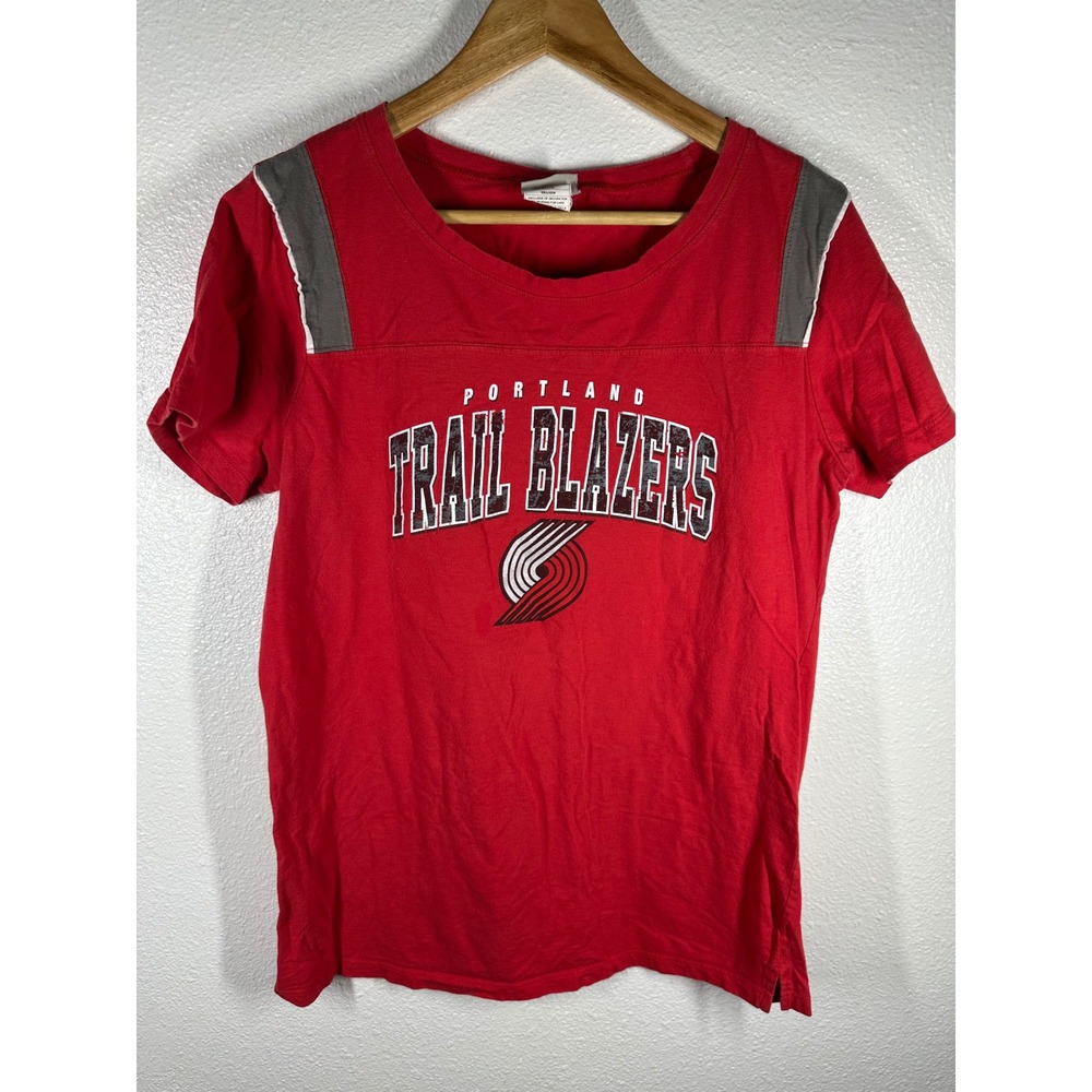 NBA T-Shirt Womens XL Red Portland Trail Blazers Graphic Short Sleeve Tee Cotton